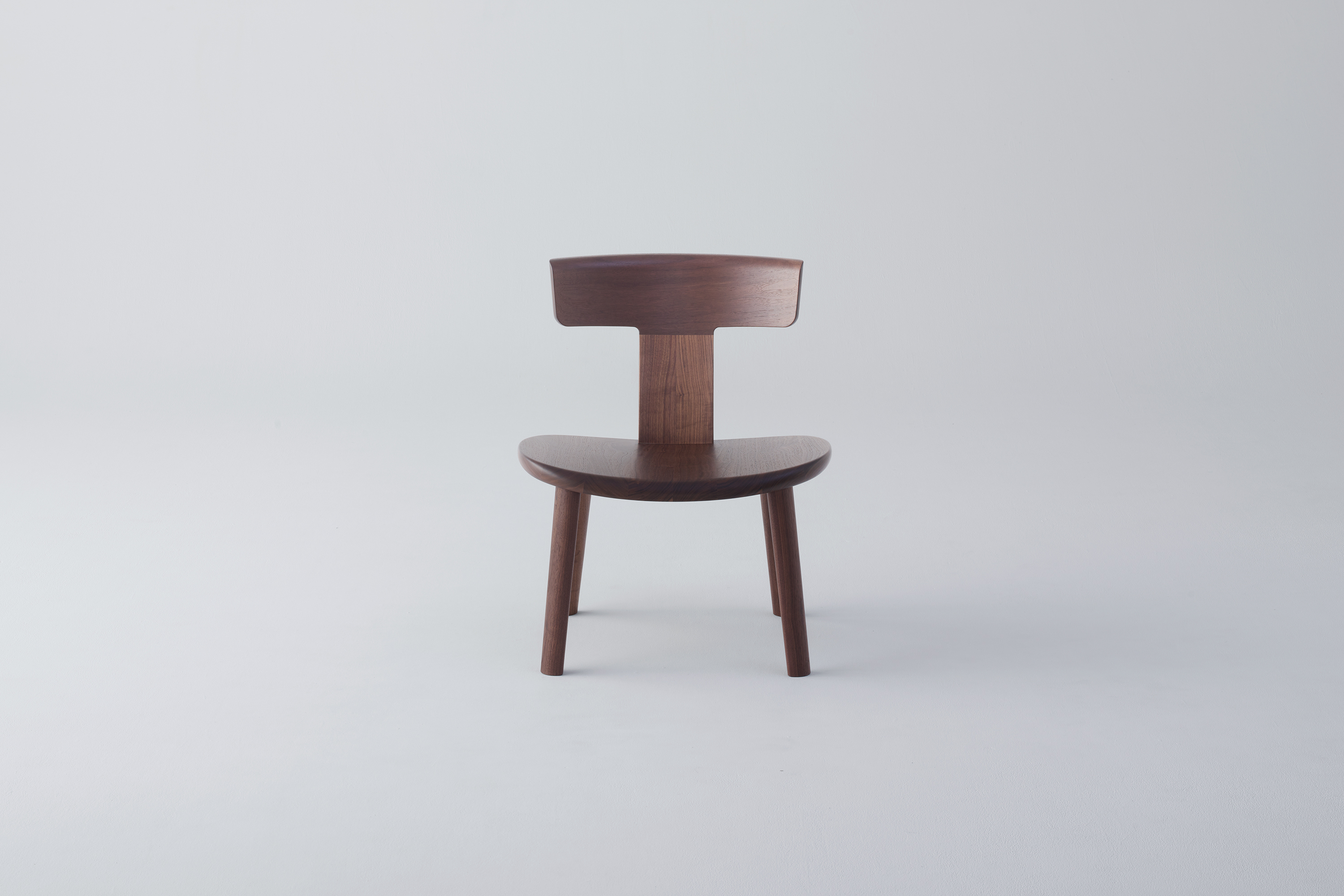 05 Hinode Lounge Chair Walnut 01